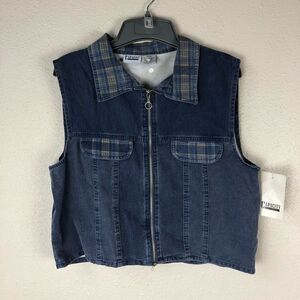 NWT Capacity Matching Two Piece Vest and Shorts